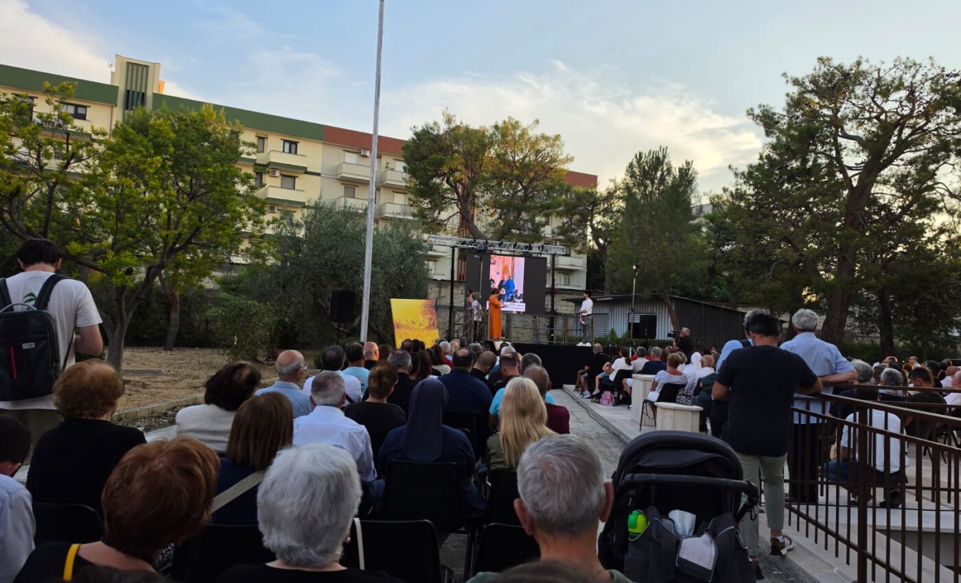 Trani illuminata dal TIM Summer Hits 2026: la prima notte di registrazione a Piazza Quercia scalda il cuore della Puglia